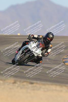 media/Oct-07-2023-CVMA (Sat) [[f84d08e330]]/Race 13 500 Supersport-350 Supersport/